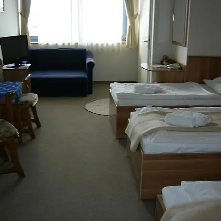 Hotel Hary 3*